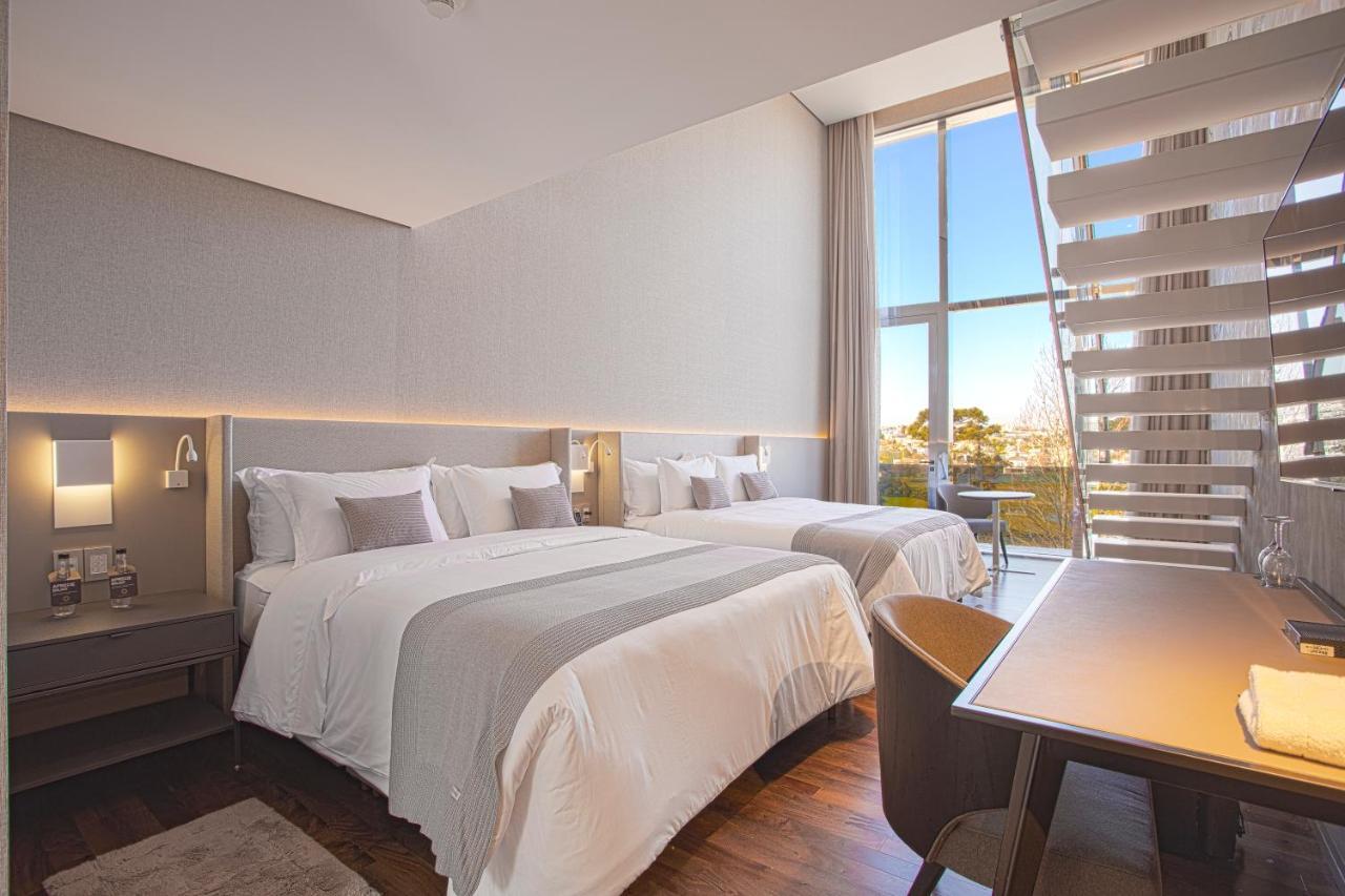 Suryaa Hotel Pinhais, Curio Collection By Hilton Luaran gambar