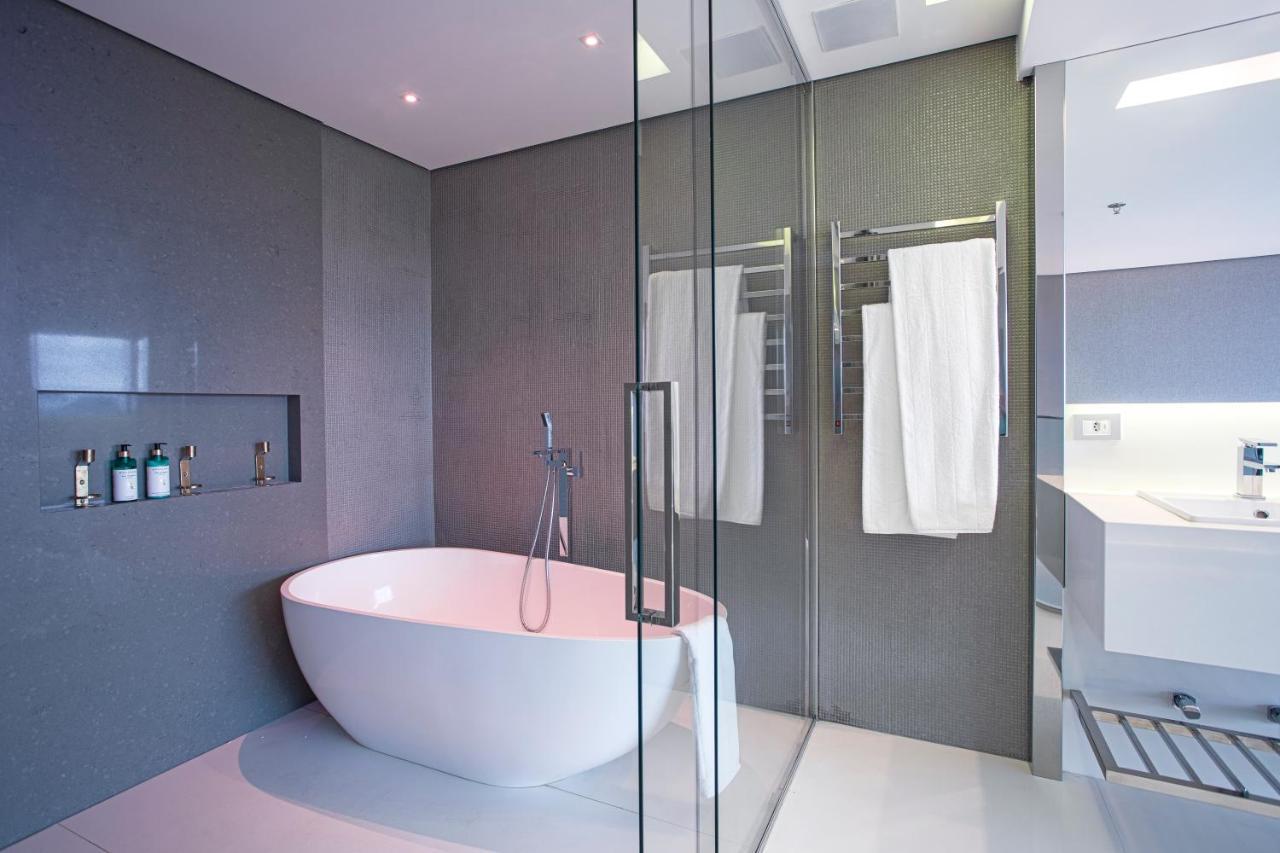 Suryaa Hotel Pinhais, Curio Collection By Hilton Luaran gambar