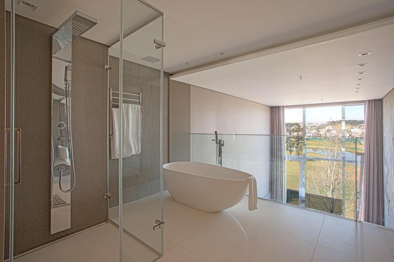 Suryaa Hotel Pinhais, Curio Collection By Hilton Luaran gambar