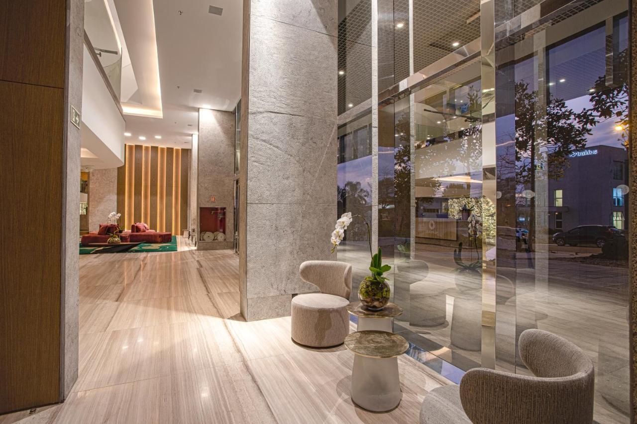 Suryaa Hotel Pinhais, Curio Collection By Hilton Luaran gambar