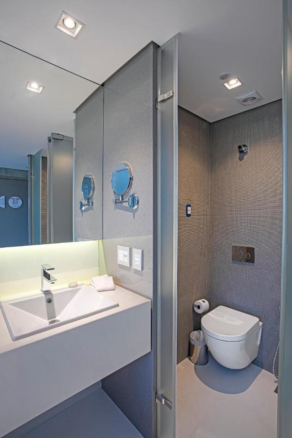 Suryaa Hotel Pinhais, Curio Collection By Hilton Luaran gambar